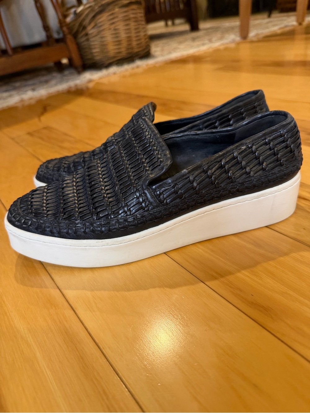 Vince Stafford Black Woven Leather Platform Slip On Sneakers Size 7 Quiet Luxury